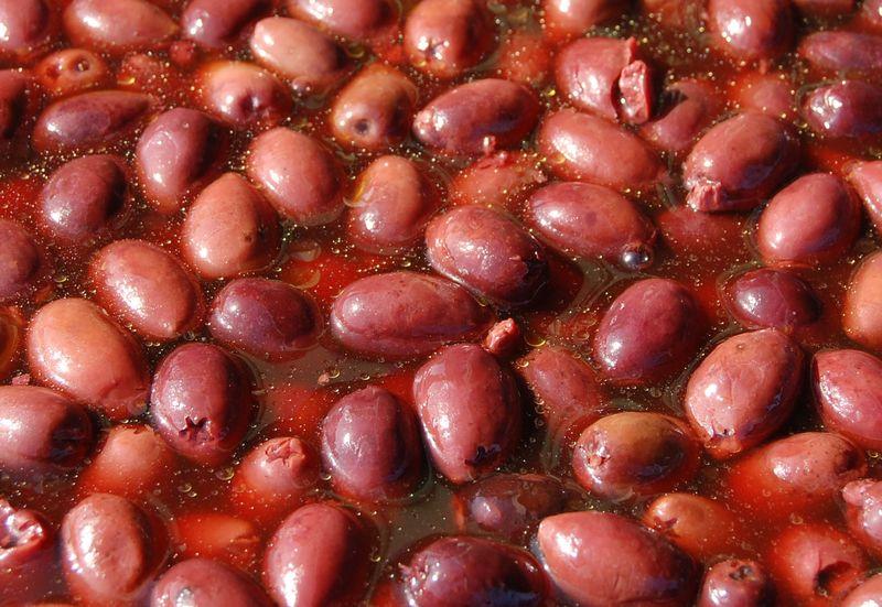 Olives noires dénoyautées en saumure bio, contenu 20kg, poids net égoutté 11kg